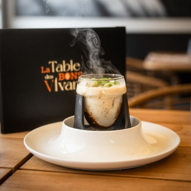 Malgré le mauvais temps, viens profiter d'un moment chaleureux en notre compagnie😁

 #restonantes #restaurant #viande #bonsvivants #bonsmoments